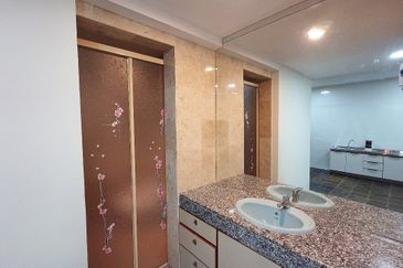 FOR RENT| Double Storey Terrace @ Taman Bukit Mewah, Kajang