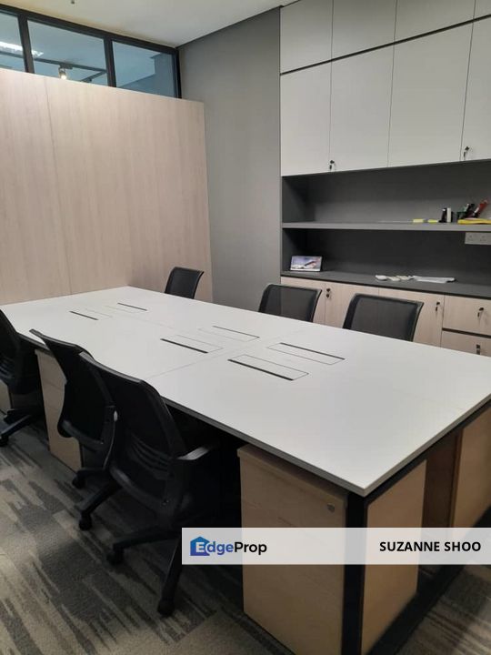 Soho KLCC office for sale, 700sf, renovated, fully furnished, CBD area, 5 mins walk to LRT and Pavilion, rm620k only, tenanted, Kuala Lumpur, KLCC