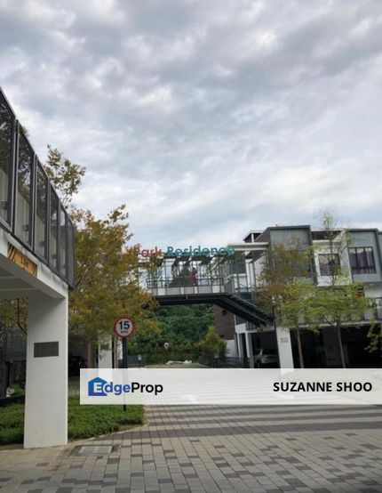 3sty terrance endlot Sunway Eastwood Taman Equine for sale, RM1.19m, Selangor, Seri Kembangan