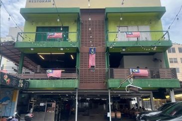 Kampung Baru Stand Alone 3 Storey Detached Building 