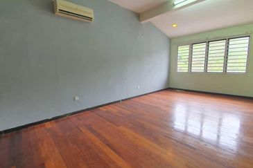 BANGALOW  AT OLD KLANG ROAD