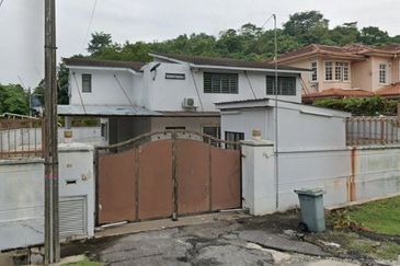 BANGALOW  AT OLD KLANG ROAD