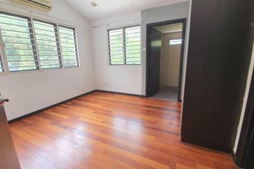 BANGALOW  AT OLD KLANG ROAD