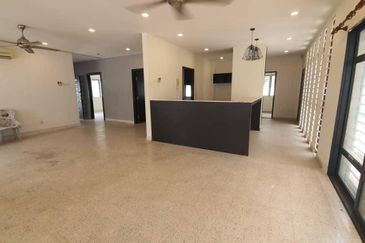 BANGALOW  AT OLD KLANG ROAD