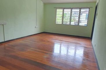 BANGALOW  AT OLD KLANG ROAD