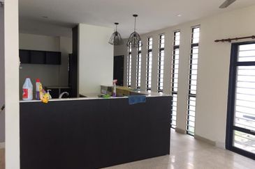 BANGALOW  AT OLD KLANG ROAD