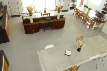 Bungalow at Jalan Old Klang Road for SALE