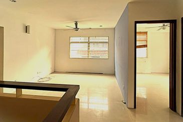 Taman Desa 2 storey Semi- Detached house for SALE