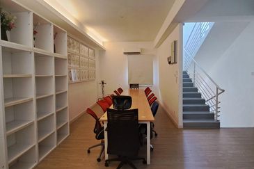 Bungalow at Jalan Old Klang Road for SALE