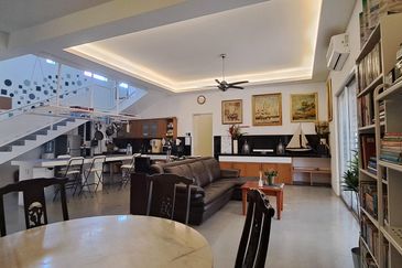 Bungalow at Jalan Old Klang Road for SALE