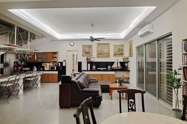 Bungalow at Jalan Old Klang Road for SALE