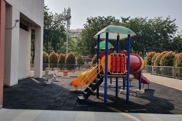 Faber Heights Studio for Rent