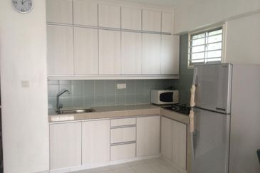 Faber Heights Studio for Rent