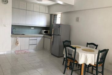 Faber Heights Studio for Rent