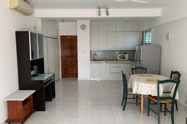 Faber Heights Studio for Rent