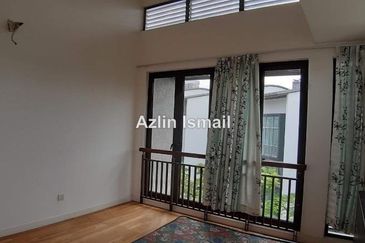 Symphony Hills Mozart