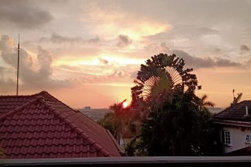 Renovated 2 Storey Bungalow Shah Alam 