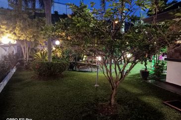 Renovated 2 Storey Bungalow Shah Alam 