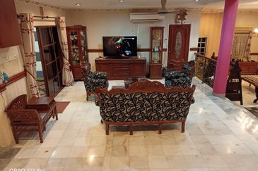 Renovated 2 Storey Bungalow Shah Alam 