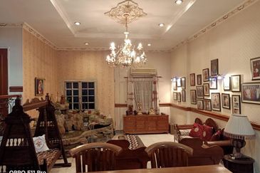 Renovated 2 Storey Bungalow Shah Alam 