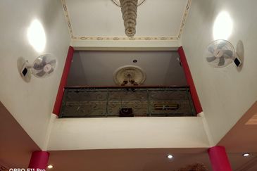 Renovated 2 Storey Bungalow Shah Alam 