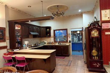 Renovated 2 Storey Bungalow Shah Alam 