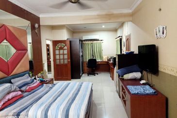 Renovated 2 Storey Bungalow Shah Alam 