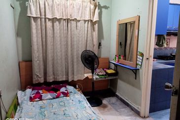 Renovated 2 Storey Bungalow Shah Alam 