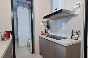 Isle of Kamares, Setia Eco Glades