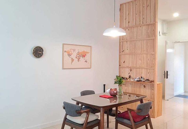 Isle of Kamares, Setia Eco Glades