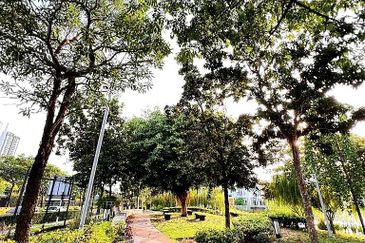 Isle of Kamares, Setia Eco Glades