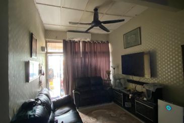 Taman Seroja, Bandar Baru Salak Tinggi