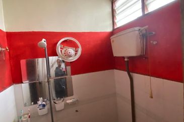 Taman Seroja, Bandar Baru Salak Tinggi