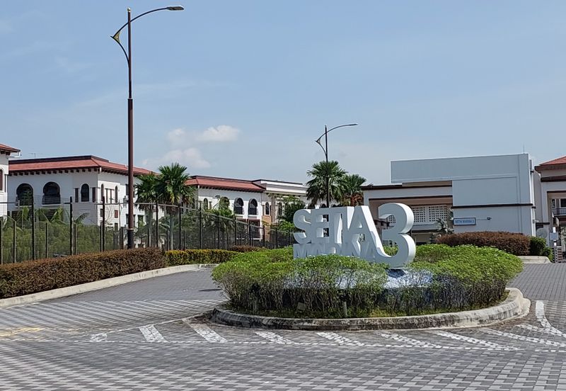 Isle of Kamares, Setia Eco Glades