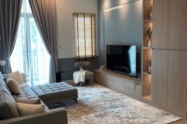 Isle of Kamares, Setia Eco Glades