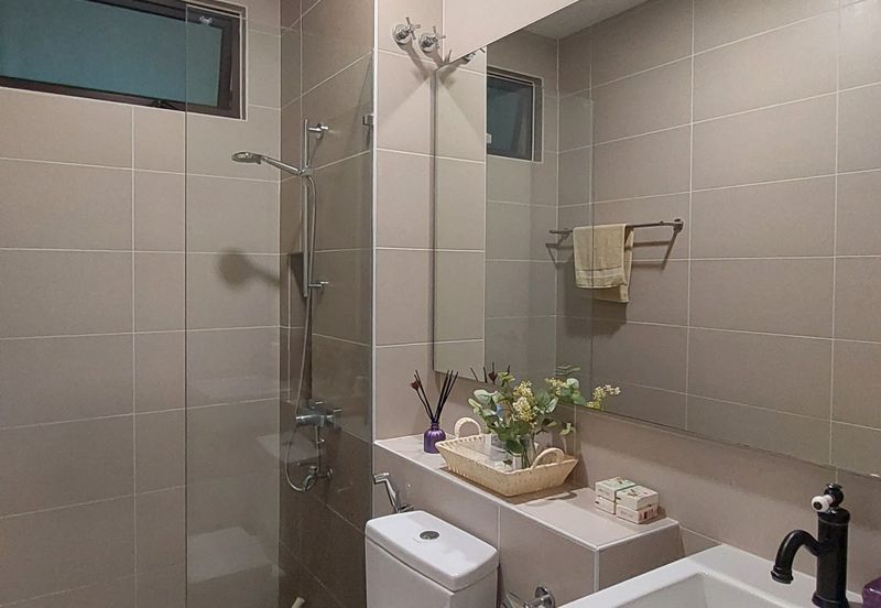 Isle of Kamares, Setia Eco Glades