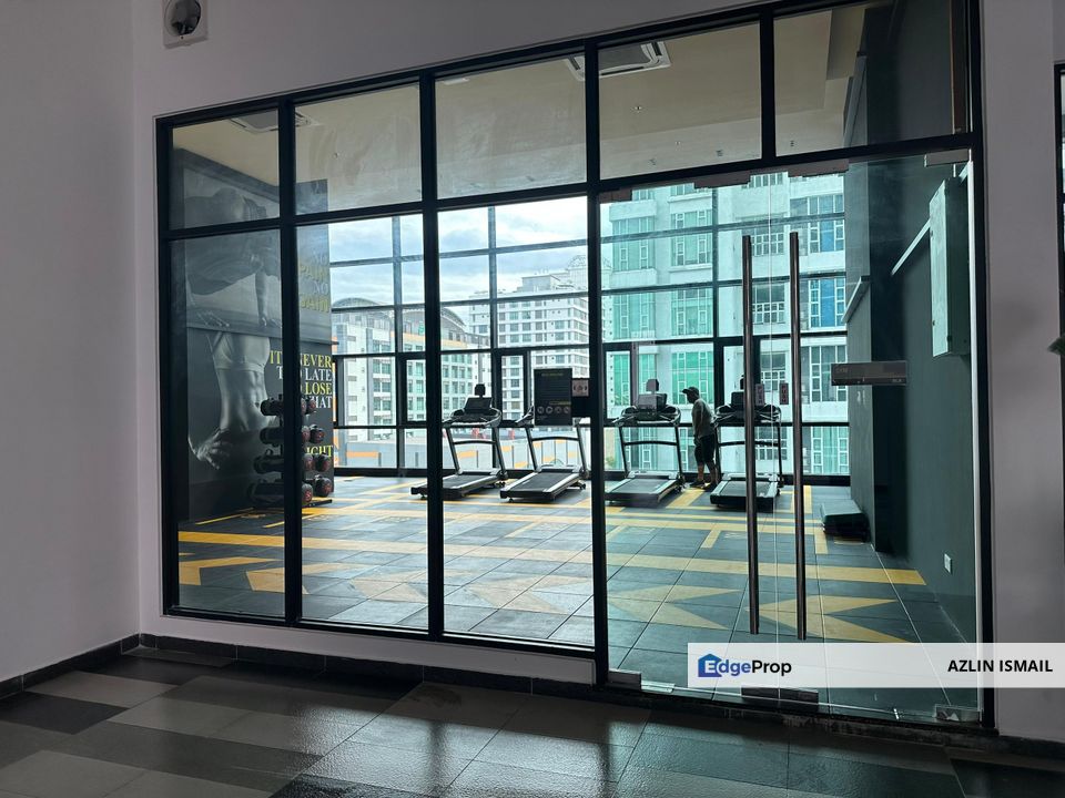 Short walk to LRT Station Alinea Suites Seksyen 14 Shah Alam , Selangor, Shah Alam