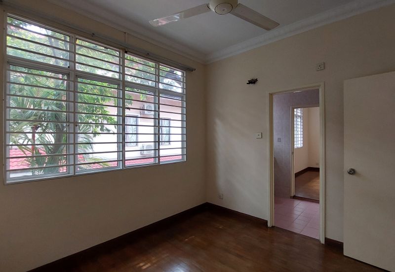 2 Storey Semi Detached Jalan Damar Bandar Sri Damansara 