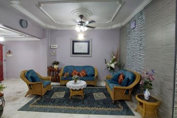 Fully Furnished (22ft x 92ft) 2 Storey Terrace Taman Seri Delek Klang 