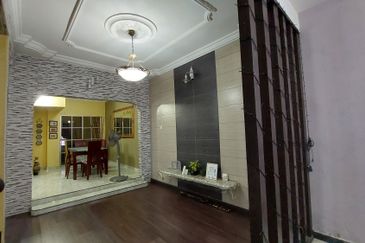 Fully Furnished (22ft x 92ft) 2 Storey Terrace Taman Seri Delek Klang 