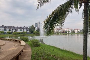 Jewels of Grasmere, Setia Marina