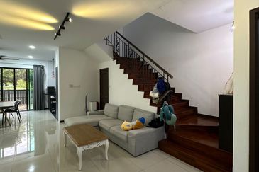 Jewels of Grasmere, Setia Marina