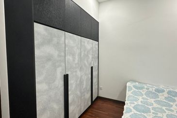 Jewels of Grasmere, Setia Marina