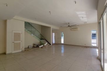 TAMAN BUKIT CHEMARA(CHEMARA HILL)