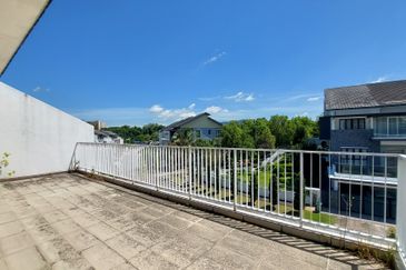 TAMAN BUKIT CHEMARA(CHEMARA HILL)