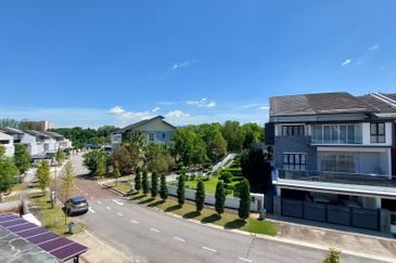 TAMAN BUKIT CHEMARA(CHEMARA HILL)
