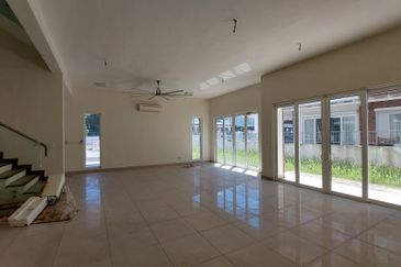 TAMAN BUKIT CHEMARA(CHEMARA HILL)