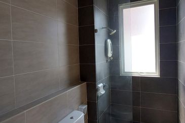 TAMAN BUKIT CHEMARA(CHEMARA HILL)