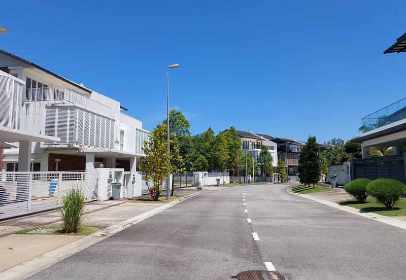 TAMAN BUKIT CHEMARA(CHEMARA HILL)