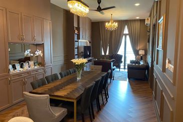 Isle of Kamares, Setia Eco Glades